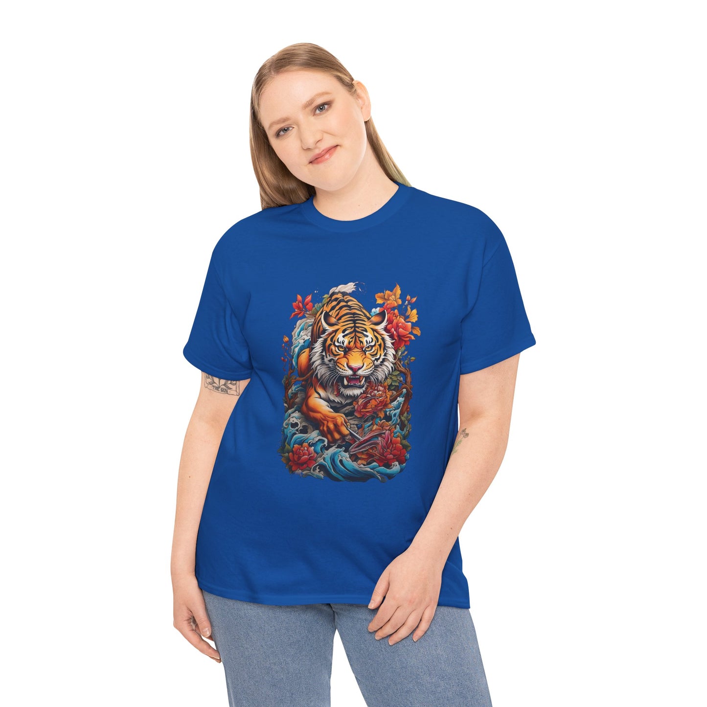 EYE OF THE TIGER Unisex Heavy Cotton Tee
