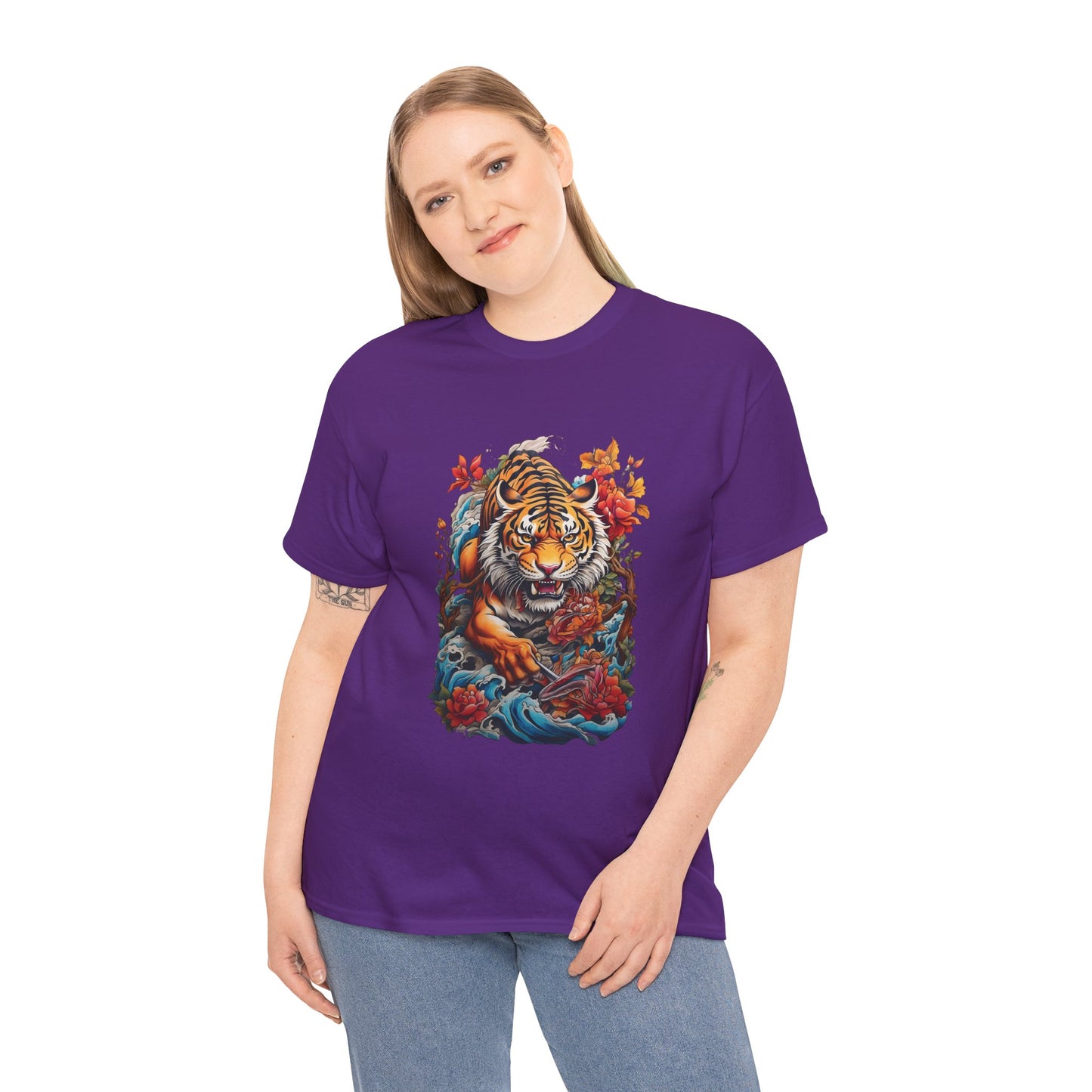 EYE OF THE TIGER Unisex Heavy Cotton Tee